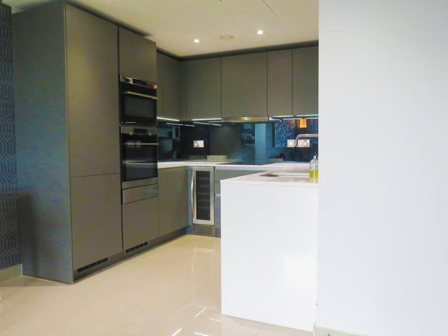 Club White London Bridge One Bedroom Apartment Exterior photo